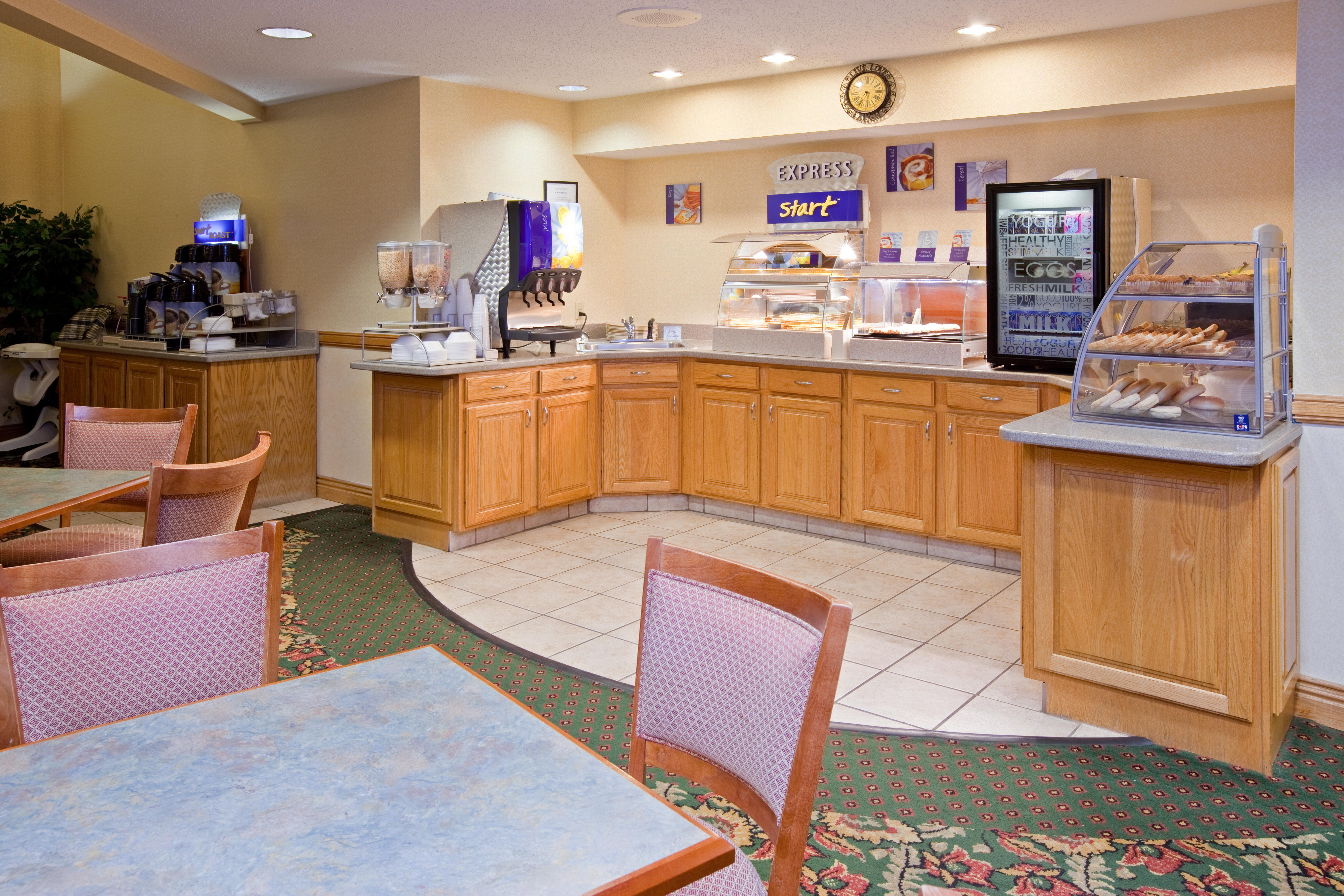 Holiday Inn Express Washington Restaurant foto